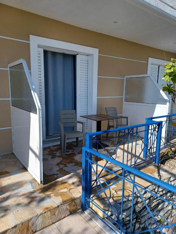 Ionian View Guest House Кєпаро Екстер'єр фото